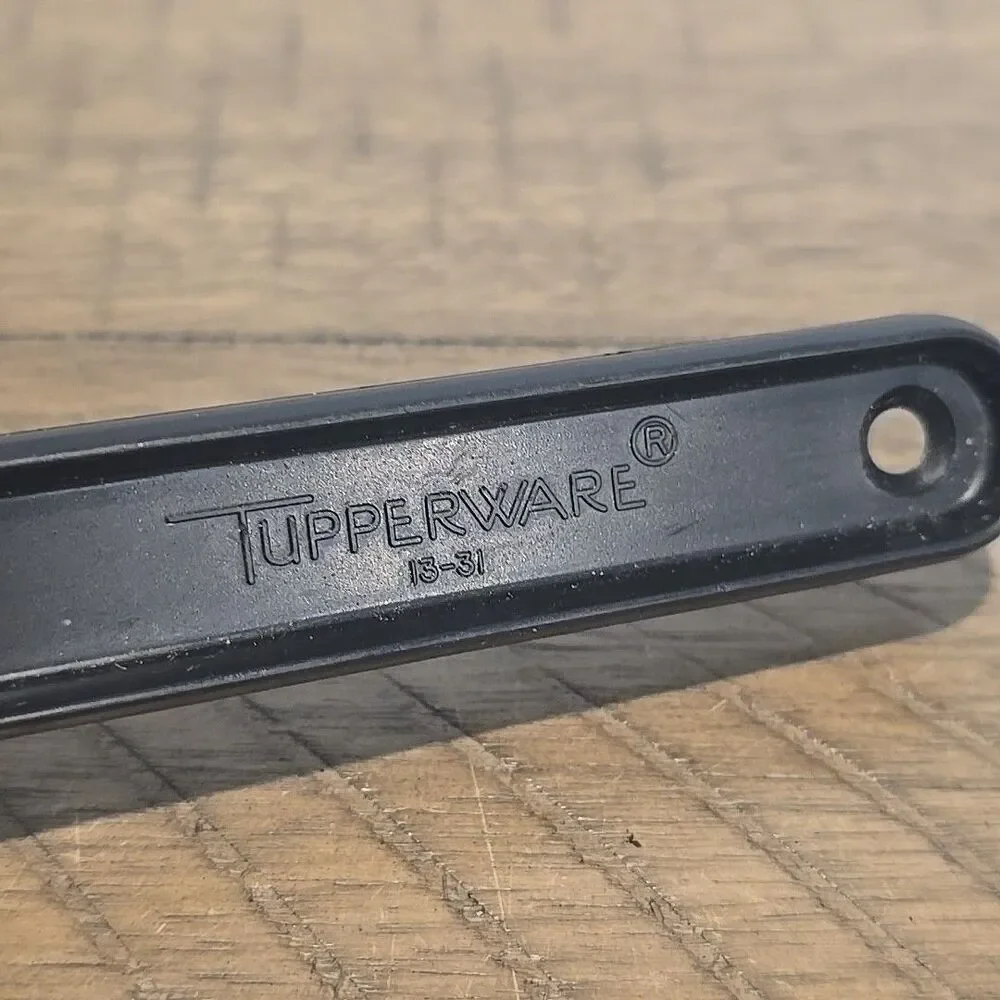 Tupperware Paddles Scraper Spatula Spreader Gadget Black #13-31